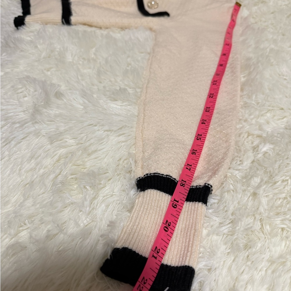 Elegant Black and Cream Women's Cardigan - Picture 9 of 9
